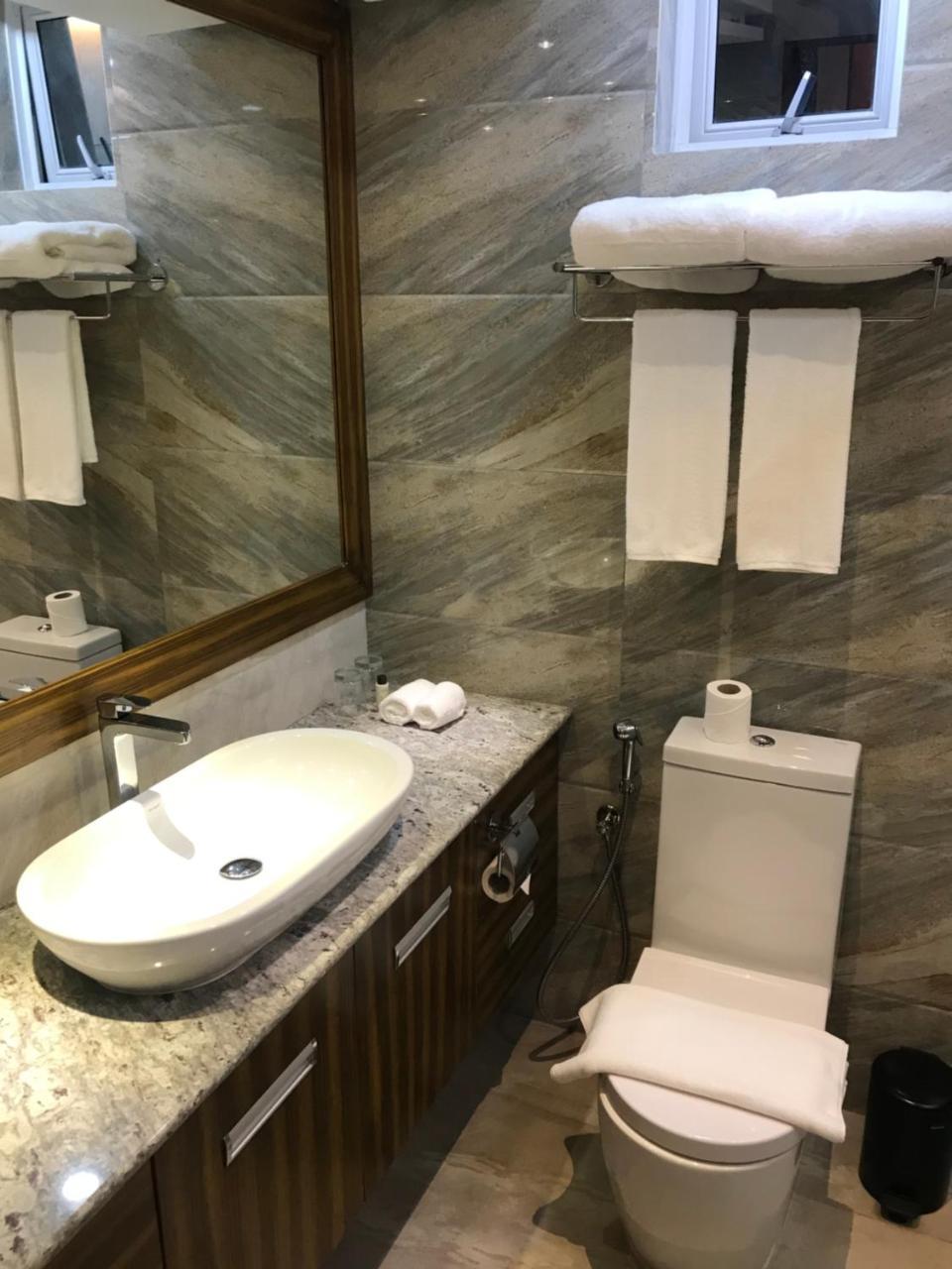 Osmium Hotel Hulhumale Luaran gambar